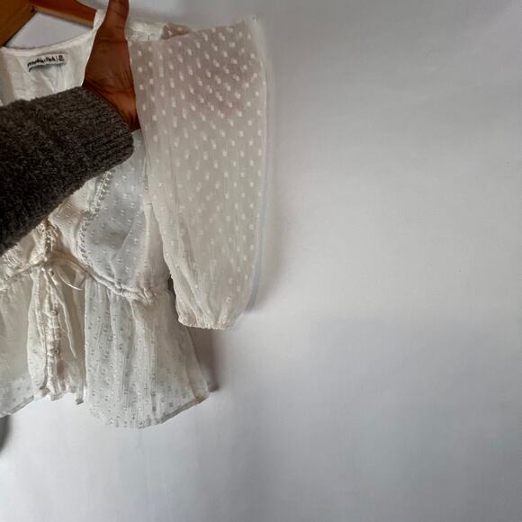 Abercrombie & Fitch Women's Tops Size XS Long Sleeve White Chiffon Blouse - Picture 4 of 7